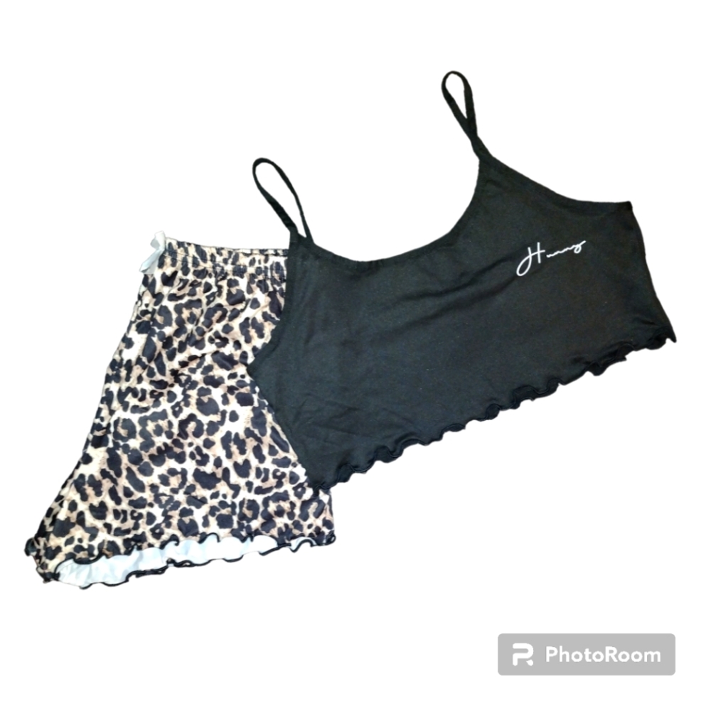 🆕ADORABLE| ”HUNNY" HALTER IN BLK W RUFFLE E SIZE MEDIUM🆕